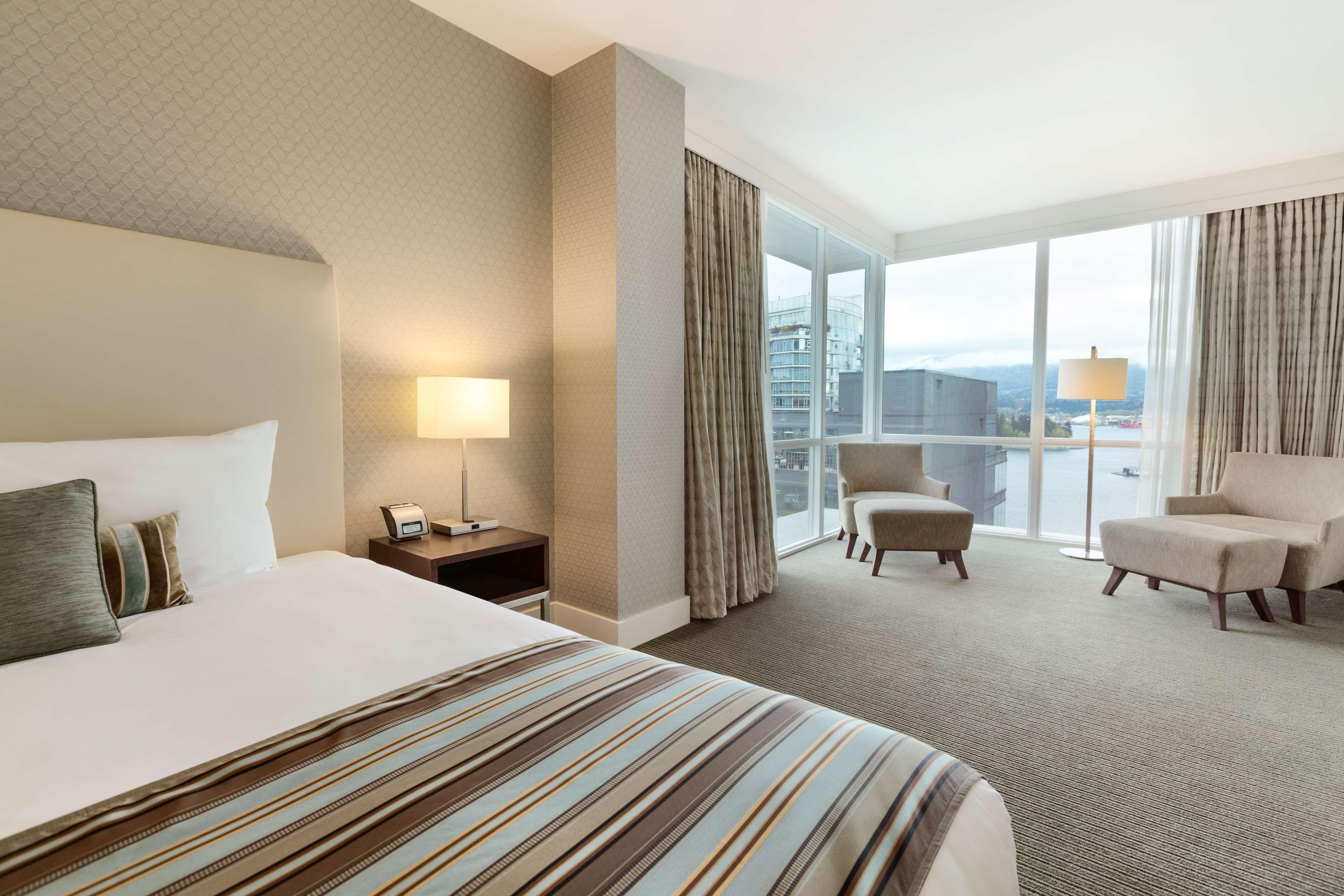 Coast Coal Harbour Vancouver Hotel By Apa Zewnętrze zdjęcie